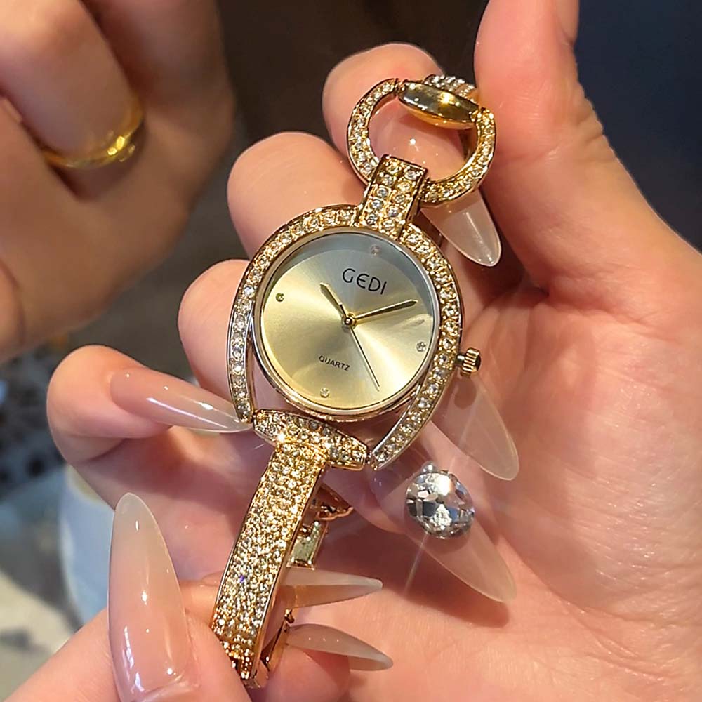 GEDI レディース星空デザイン中空ブレスレットウォッチ、絶 - Astral Watches & Jewelry Netanya のレビューと価格