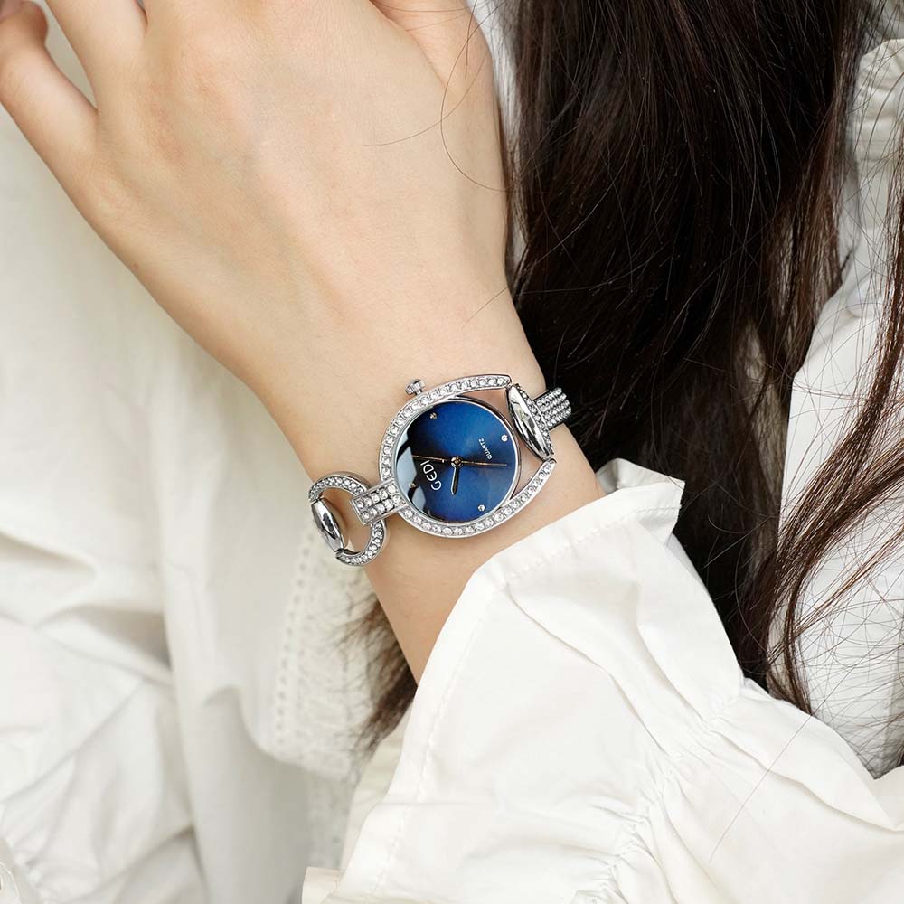 GEDI レディース星空デザイン中空ブレスレットウォッチ、絶 - Astral Watches & Jewelry Netanya のレビューと価格