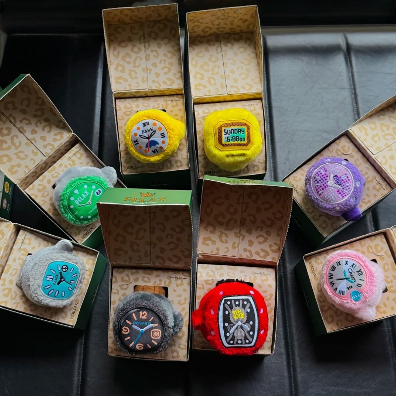 在庫ポップ日曜日ぬいぐるみリラックスウォッチシリーズブライン - Jewelry Watches & Accessories のレビューと価格